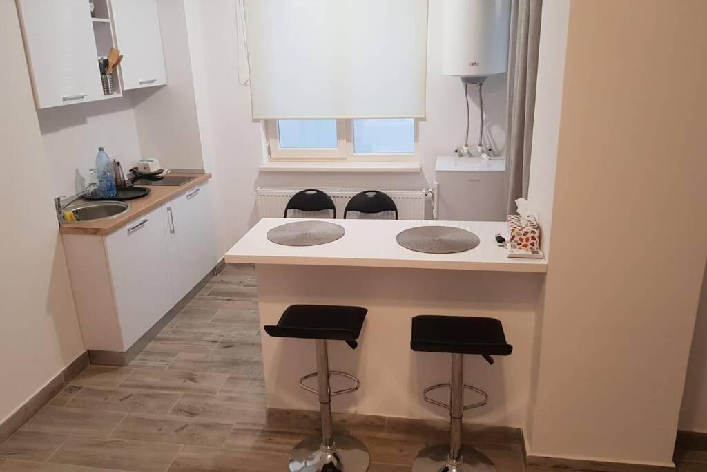 Moni Apartment Нэводари Экстерьер фото
